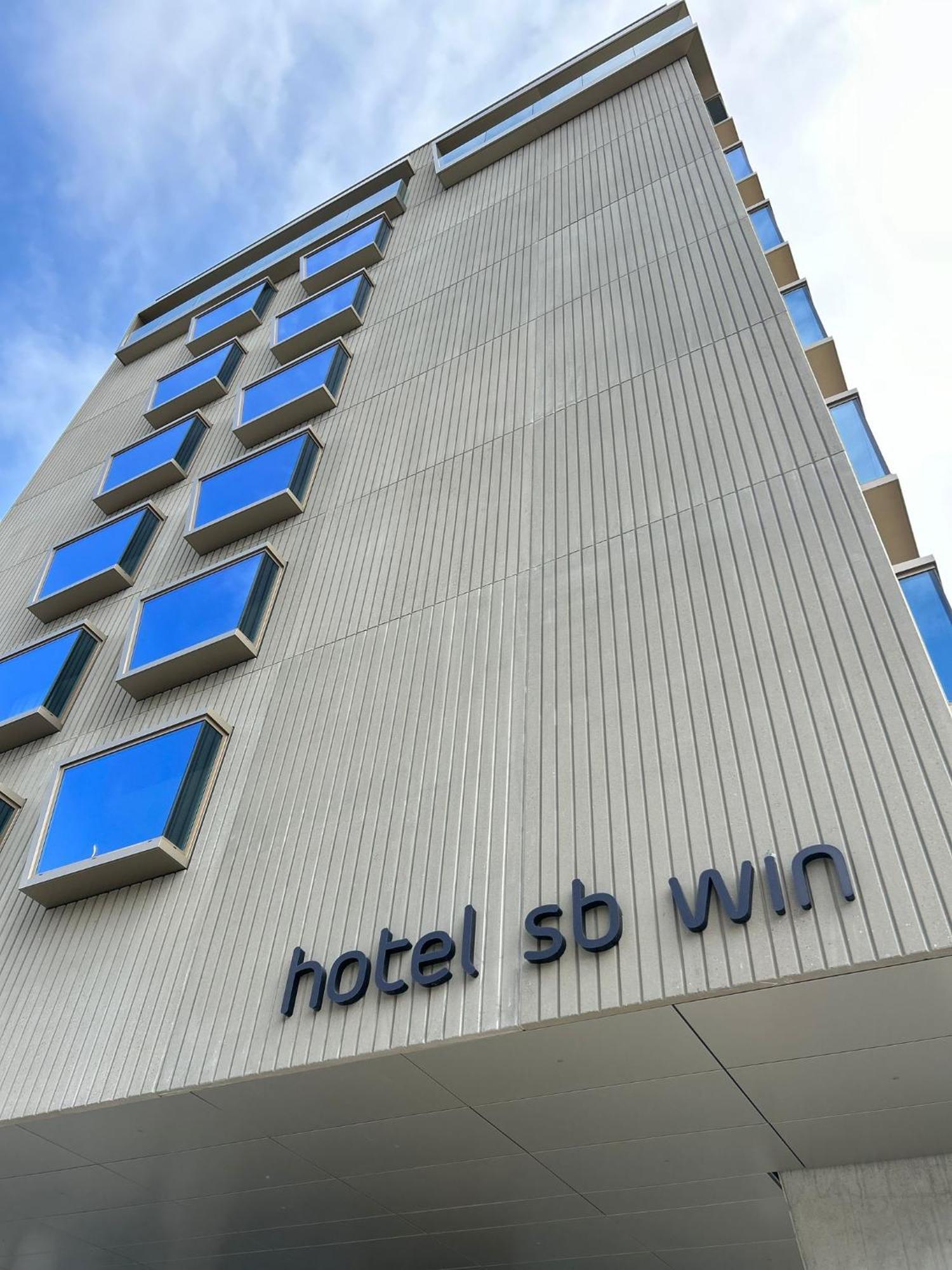 Hotel Sb Win 4 Sup Сан-Феліу-де-Льобреґат Екстер'єр фото