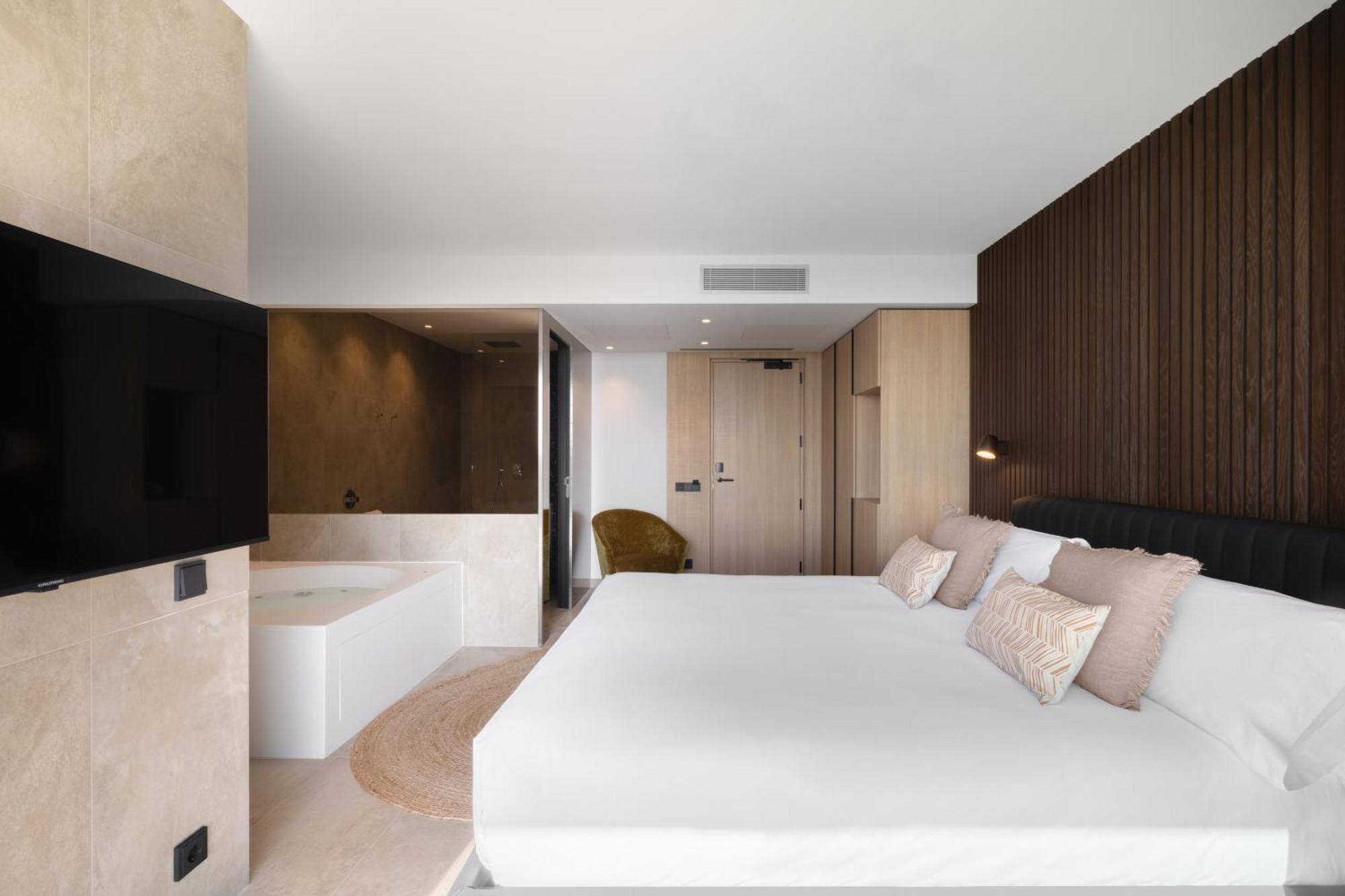Hotel Sb Win 4 Sup Сан-Феліу-де-Льобреґат Екстер'єр фото